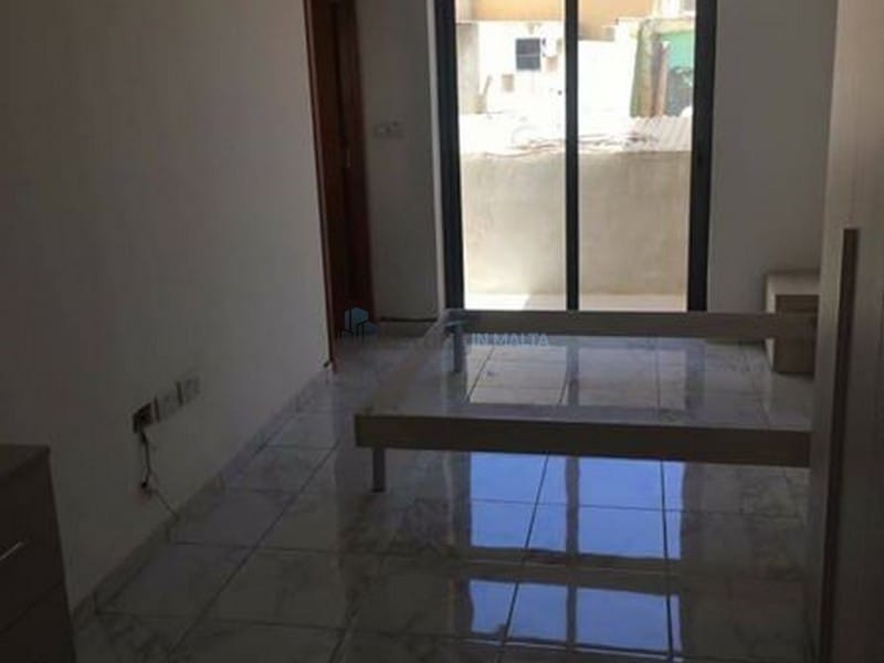 Rent Apartment 2 Bedroom Hamrun