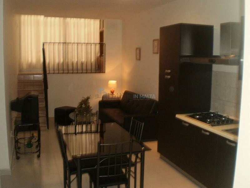 Neat 2 Bedroom Apartment Qawra Long Letting