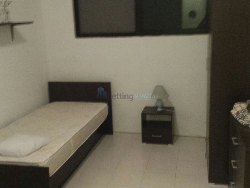 Neat 2 Bedroom Apartment Qawra Long Letting