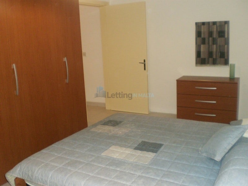 Neat 2 Bedroom Apartment Qawra Long Letting