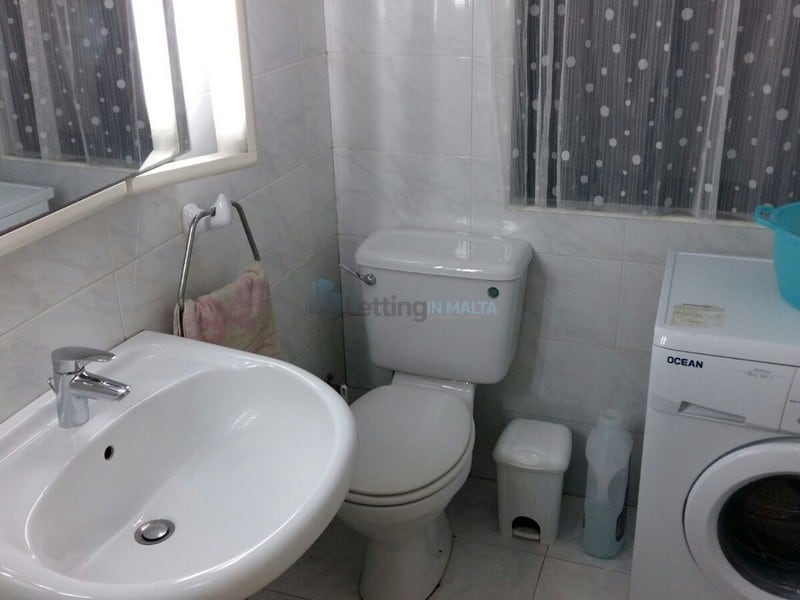 Neat 2 Bedroom Apartment Qawra Long Letting