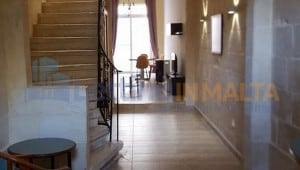 Mosta House of Character Long Let
