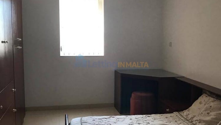 Three Bedroom Close To Malta Airport