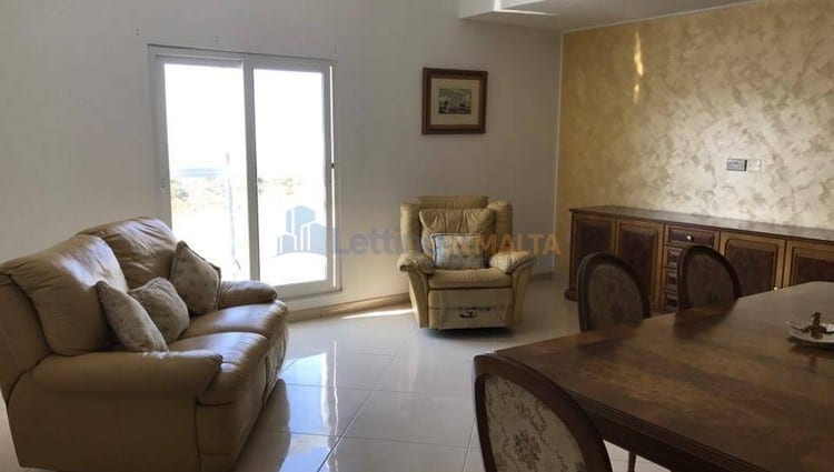 Three Bedroom Close To Malta Airport