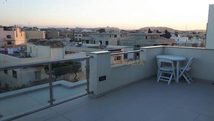 Penthouse Mosta Long Let