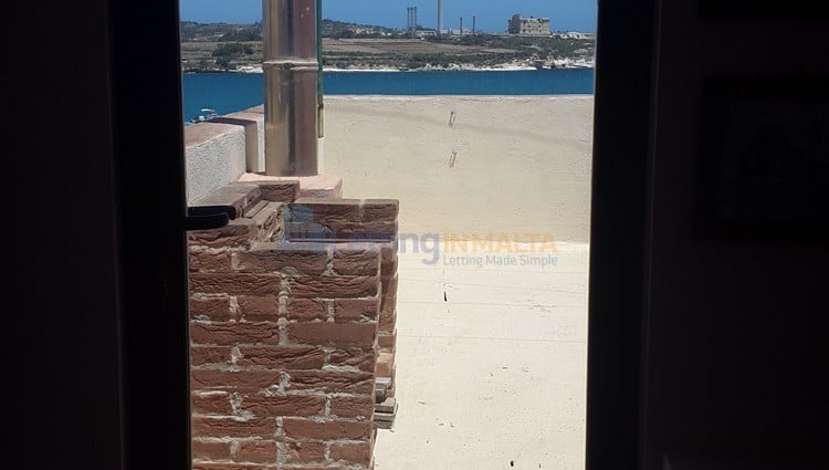 Rent Seafront Townhouse Malta