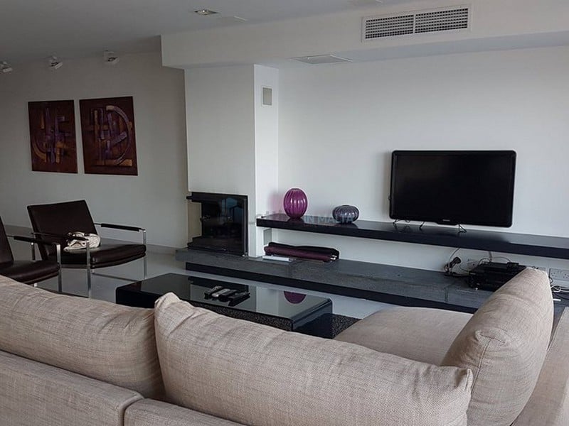 Rent Luxury Penthouse Sliema