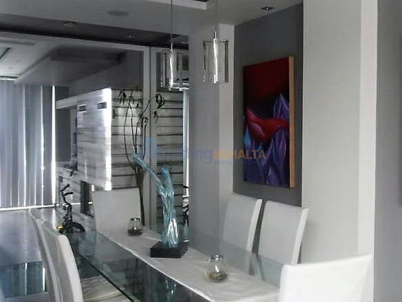 Rent Penthouse Sliema