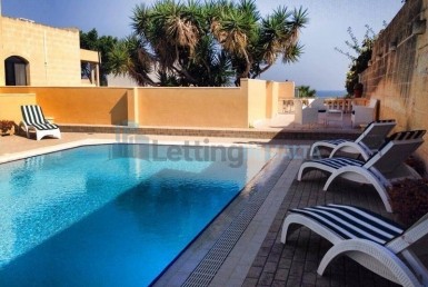 Rent Villa in Malta