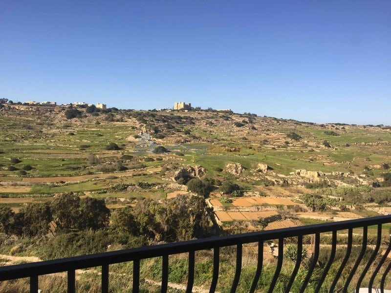2 Bedroom Apartment For Rent in Xemxija Malta