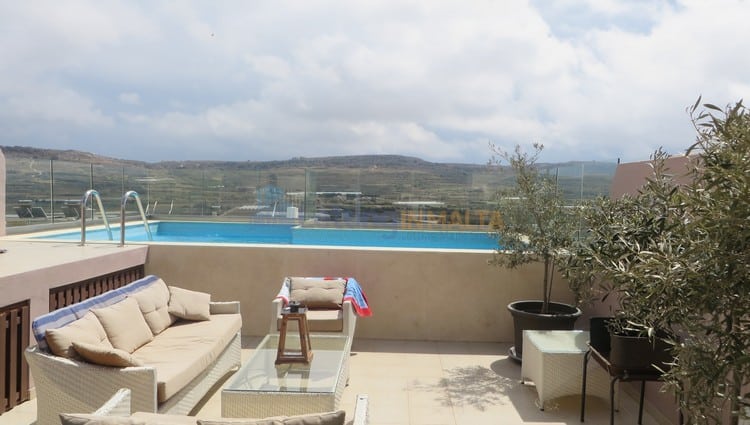 Rent Large House Garden Pool Malta