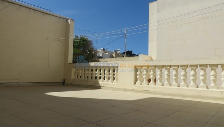 Rent Large House Pool Malta