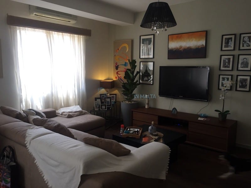 2 Bedroom apartment For Rent Swatar Malta