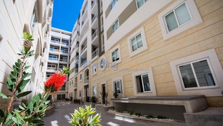 Rent Two Bedroom Apartment in Sliema