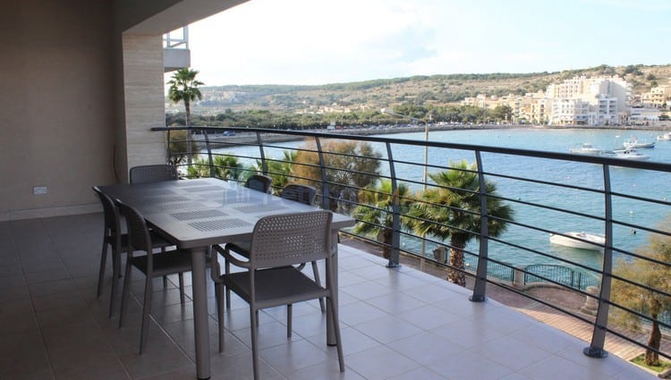 Seafront Apartment Malta Xemxija