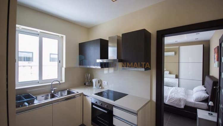 Rent Two Bedroom Apartment in Sliema