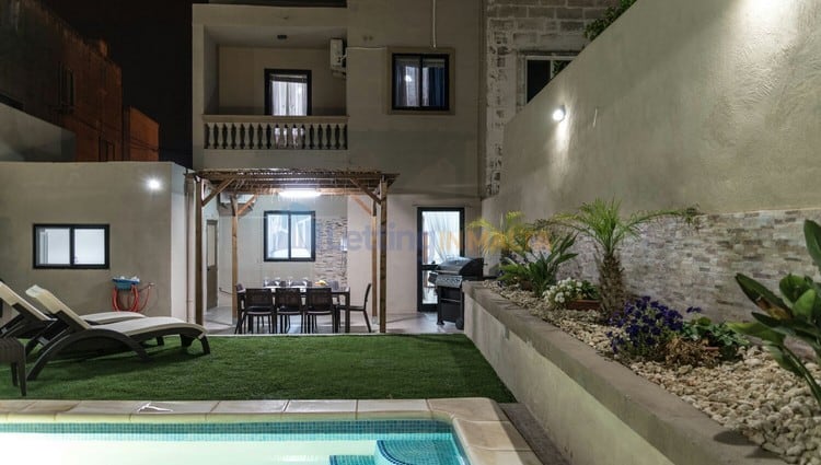 Malta Villa With Pool in Rabat