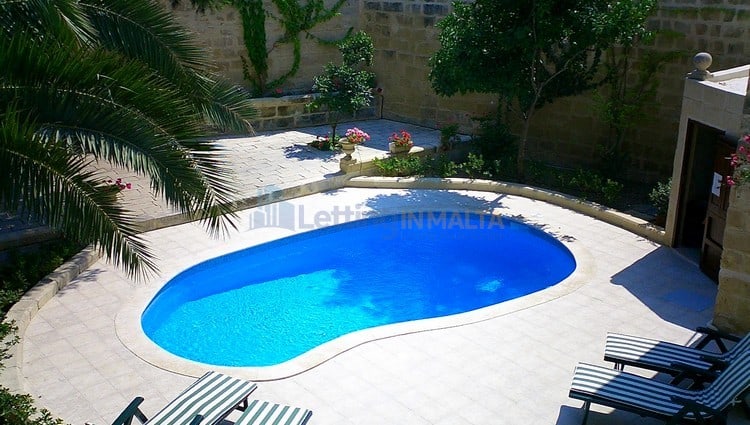 Maltese Farmhouse Pool Long Lets