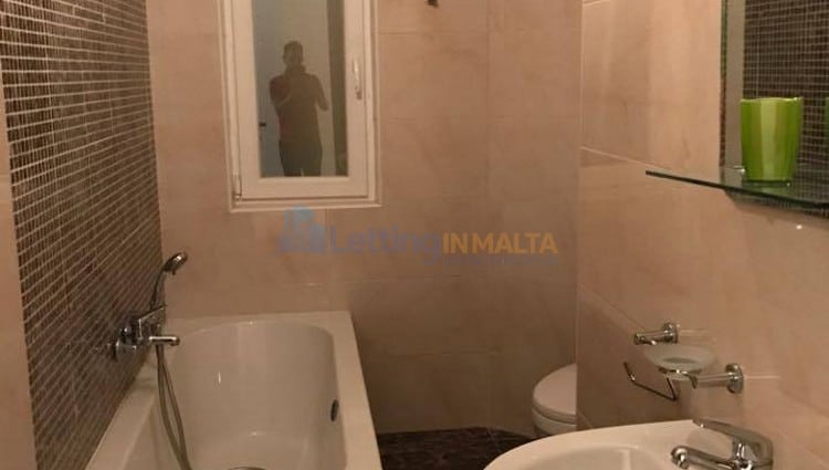 Long Let Malta: Zebbug Duplex 3 Bedroom