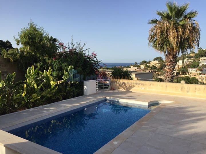 Rent Villa Pool Malta Mellieha