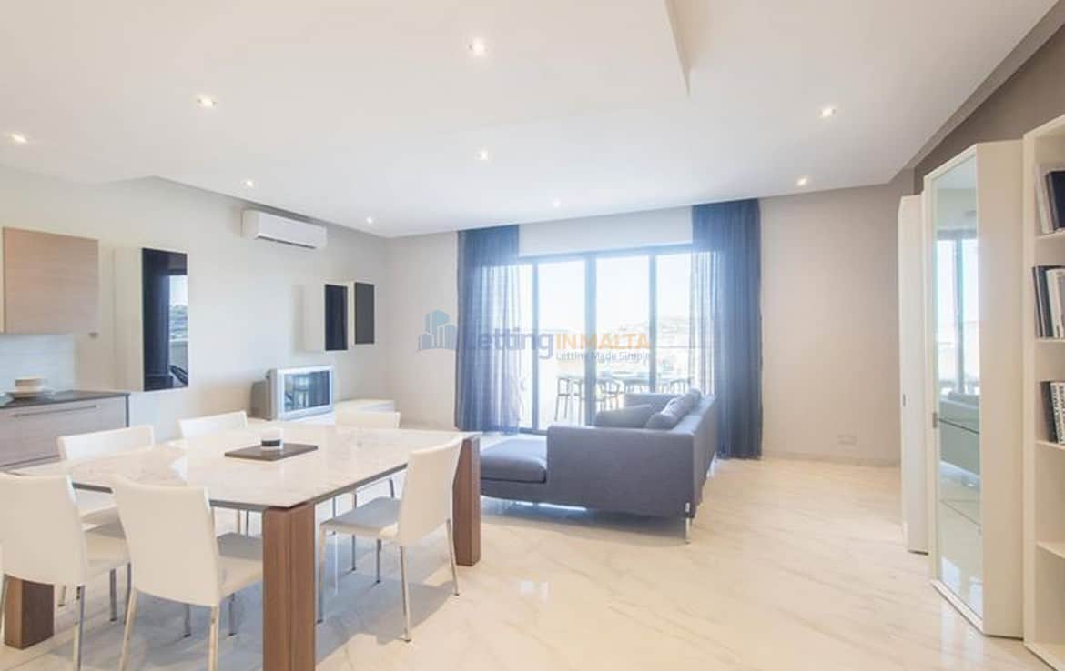 Rent Xemxija Penthouse Seafront