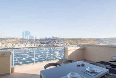 Rent Xemxija Penthouse Seafront