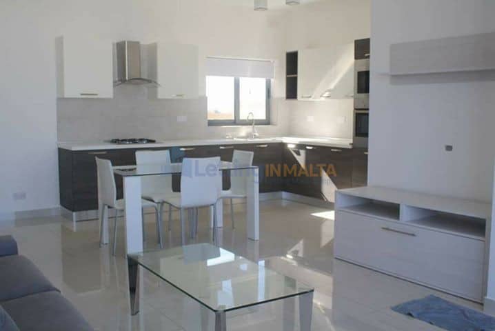 Rent Penthouse Gharghur Malta