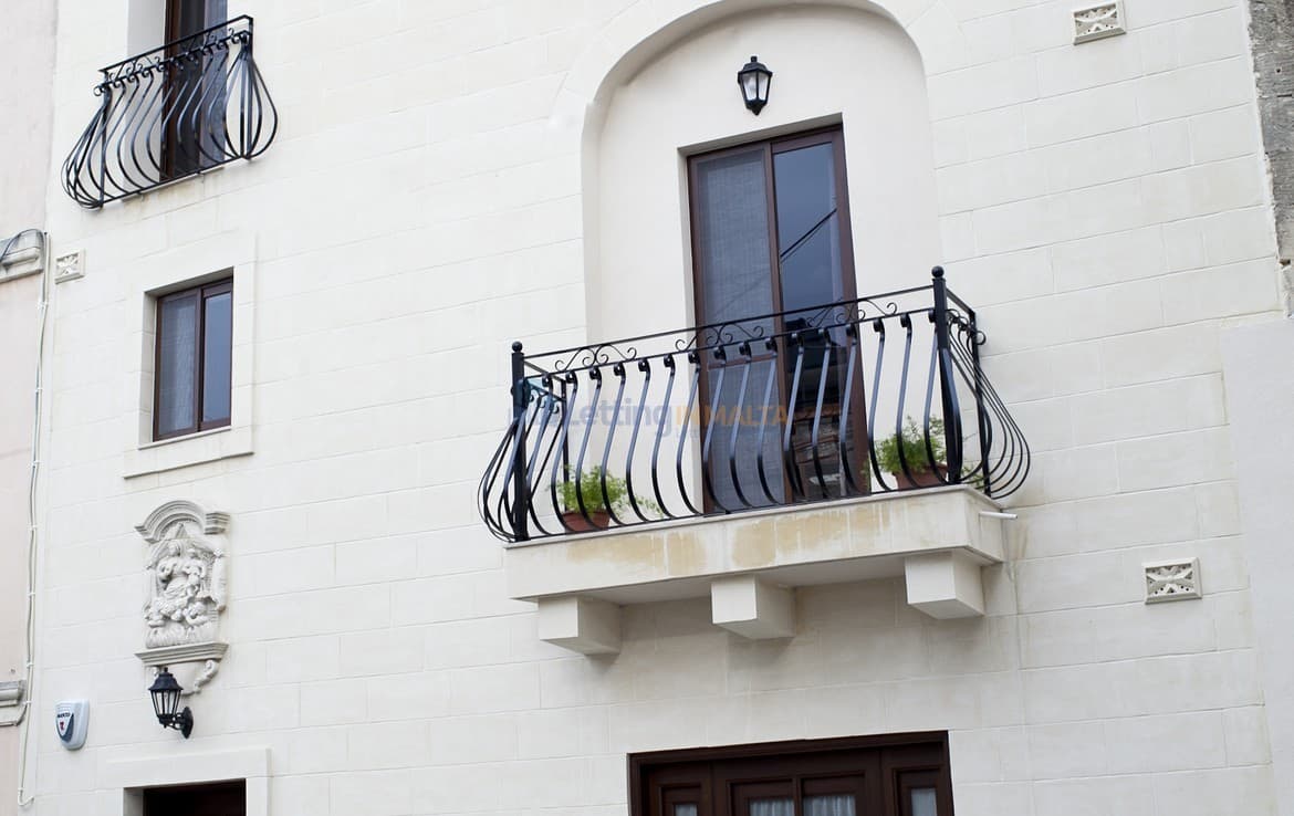 Rent Townhouse Malta Qormi