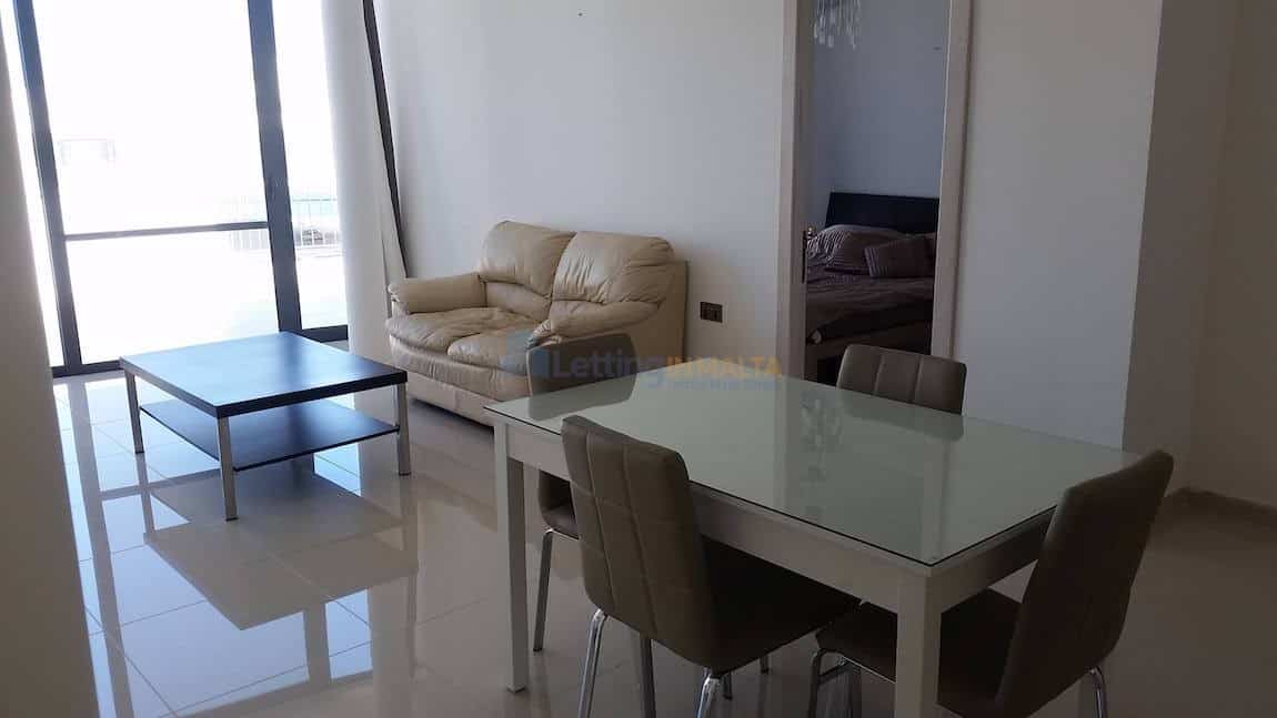 Rent Penthouse Msida Malta