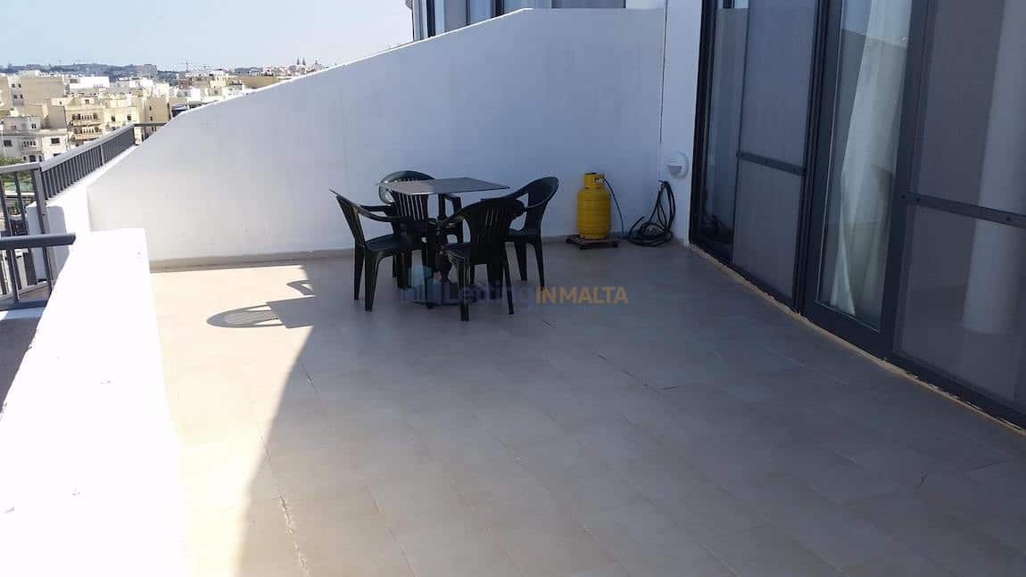 Rent Penthouse Msida Malta