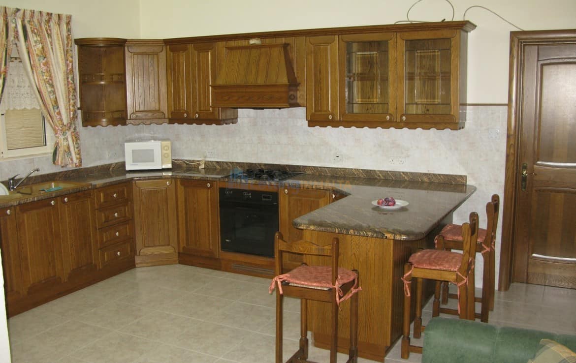 Rent Townhouse Malta