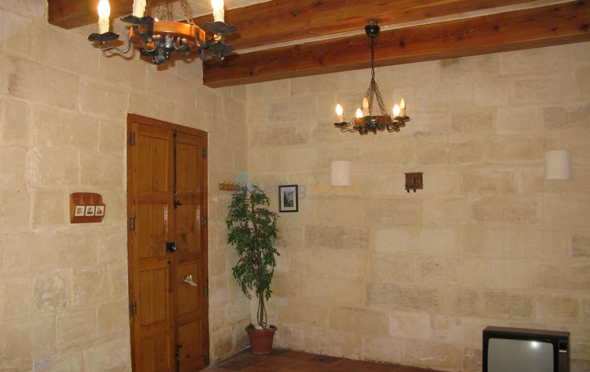 Rent Townhouse Malta