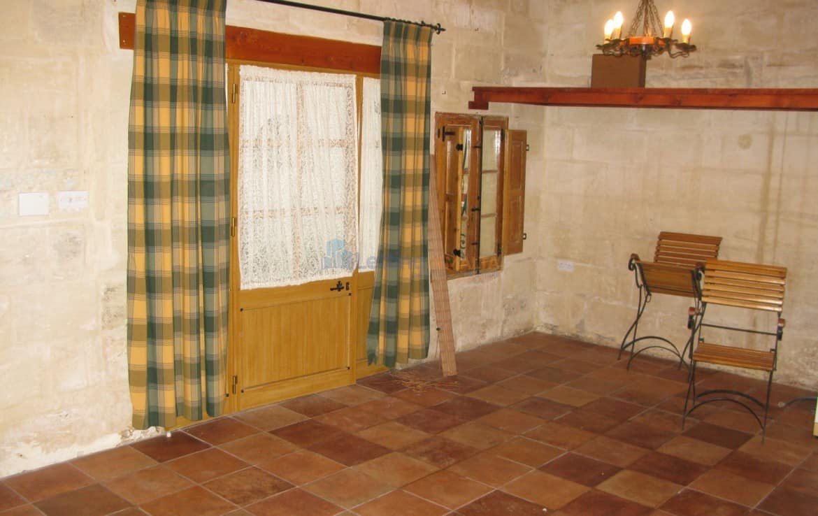 Rent Townhouse Malta