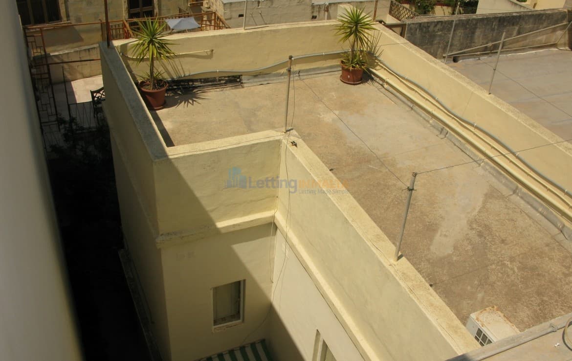 Rent Townhouse Malta