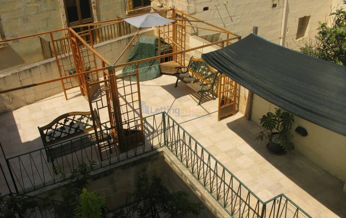 Rent Townhouse Malta