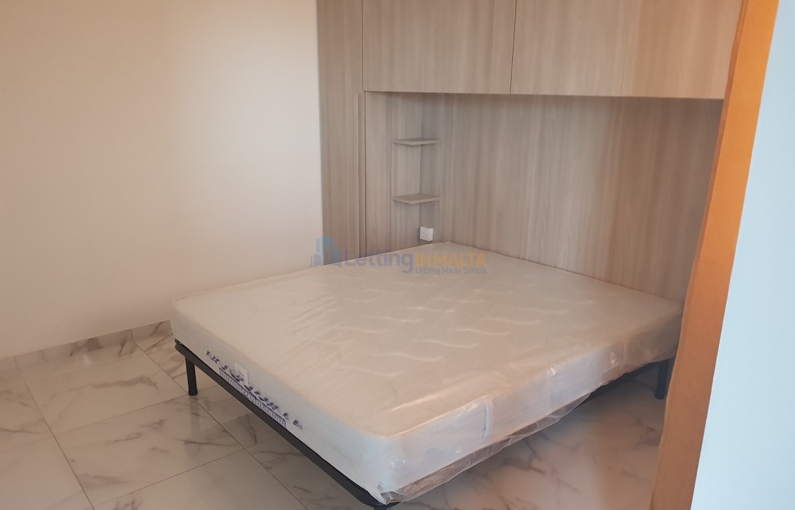 Malta Property Rent Penthouse