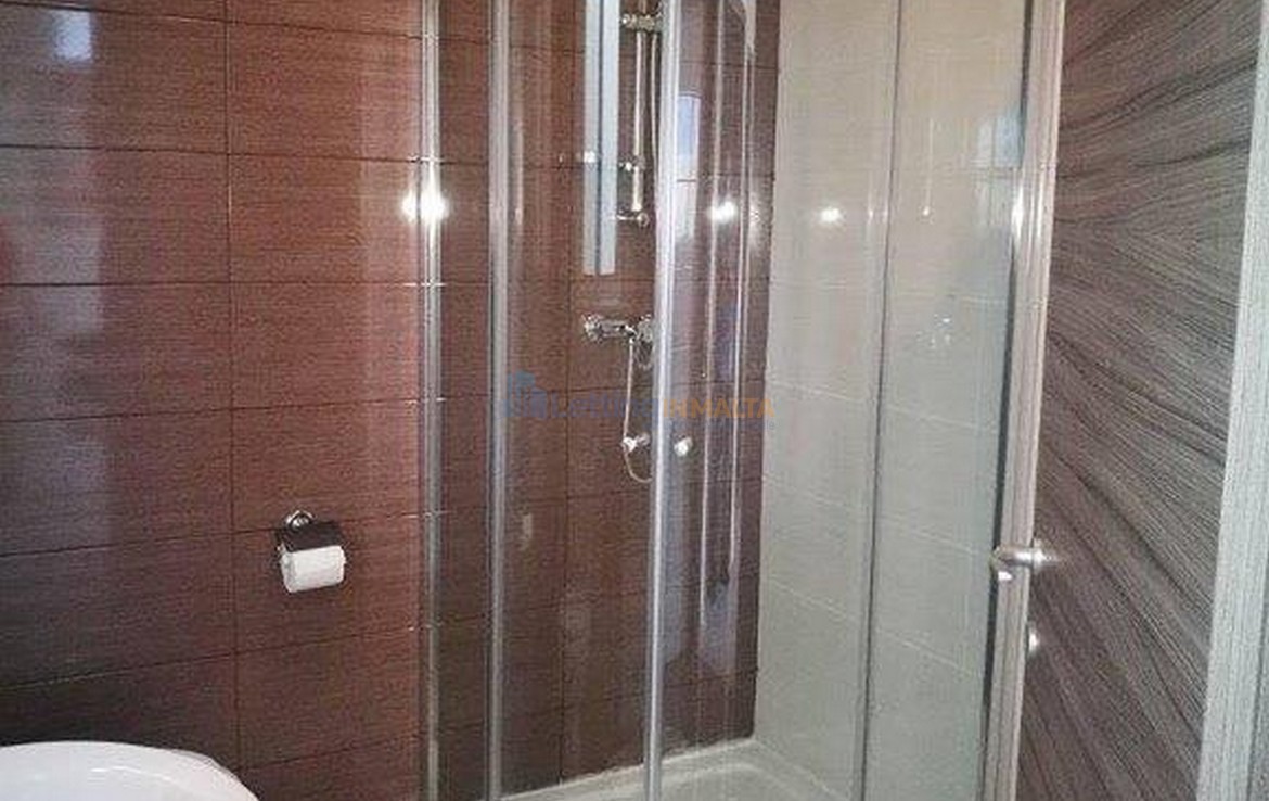 Rent Two Bedroom Penthouse Qawra