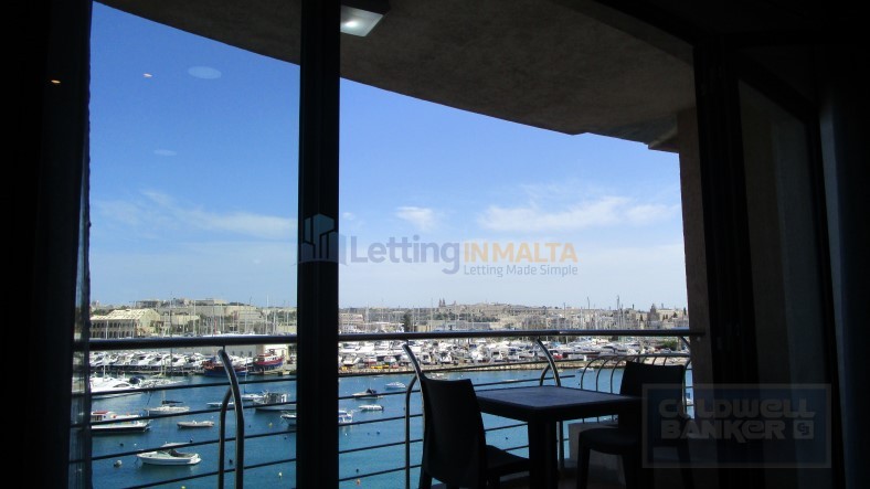 Rent Gzira Seafront 3 bedroom Apartment