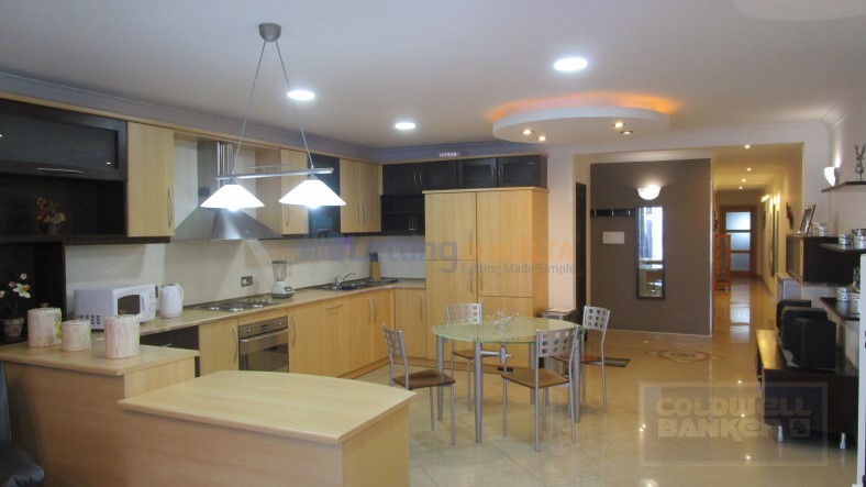 Rent Gzira Seafront 3 bedroom Apartment