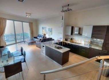 Rent Seafront Apartment Qui-si-sana Sliema