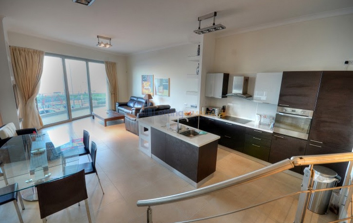 Rent Seafront Apartment Qui-si-sana Sliema