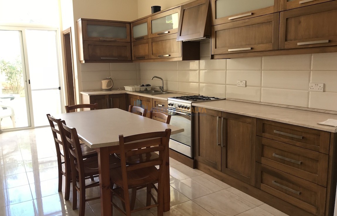 Townhouse Let Malta Birkirkara