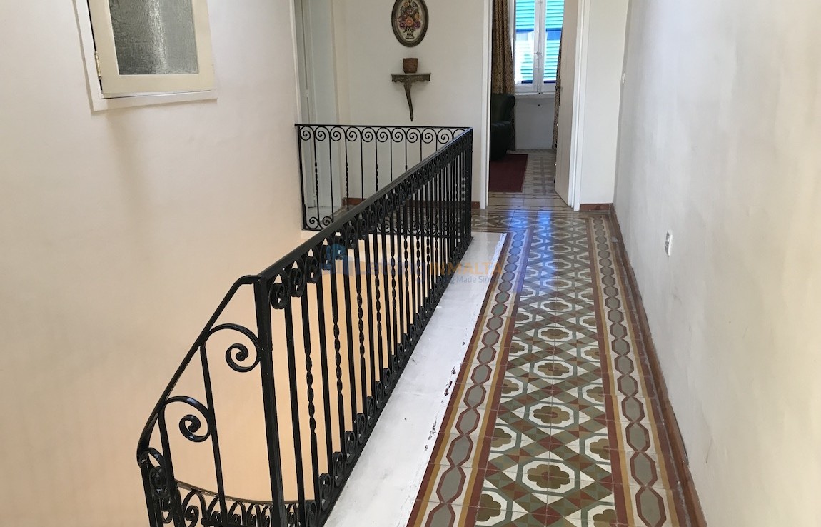 Townhouse Let Malta Birkirkara