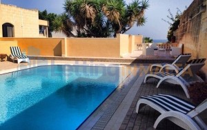 Rent a Villa in Malta