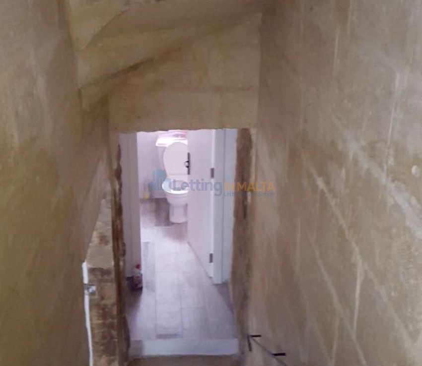 Malta Lets Sliema Town House