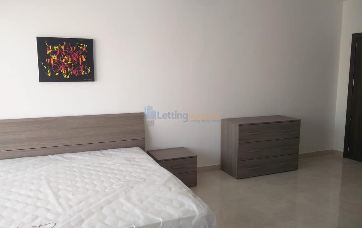 Rent Two Bedroom Penthouse Swieqi