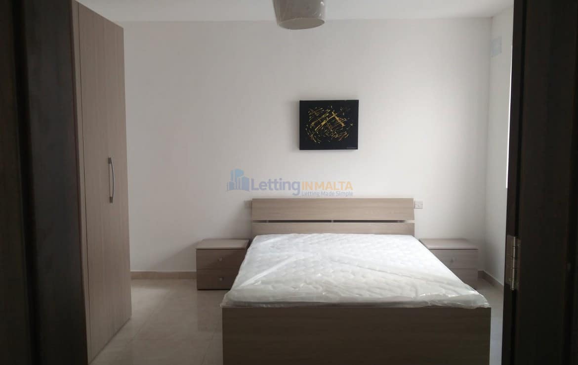 Rent Two Bedroom Penthouse Swieqi