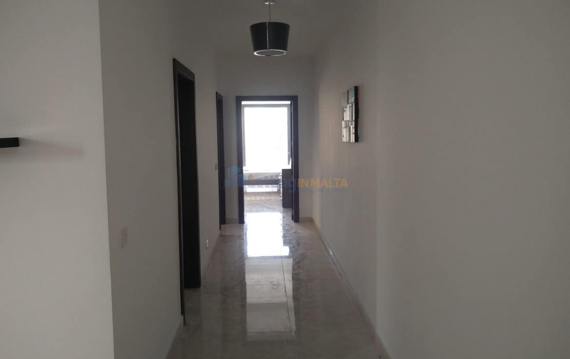 Rent Two Bedroom Penthouse Swieqi