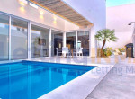 Rent Villa With Pool in Malta