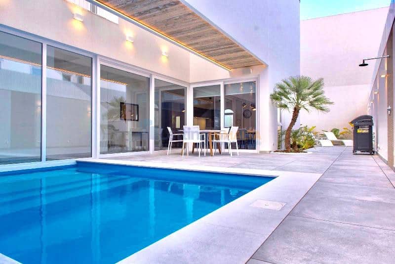 Rent Villa With Pool in Malta